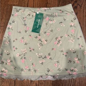 NWT floral skirt size medium